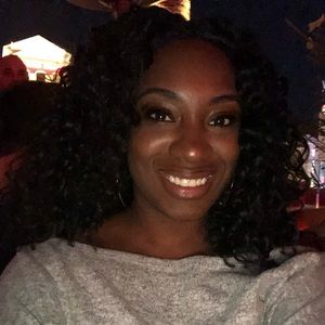 Meet your Posher, Ashley